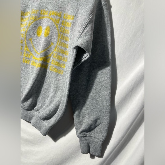 PRINCE PETER Tween Here For The Good Times Crewneck Long Sleeve Sweatshirt Grey - Picture 6 of 8